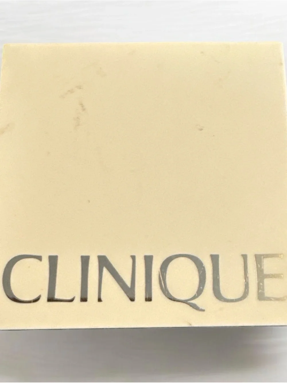Clinique Blush Compact - Cream Beige